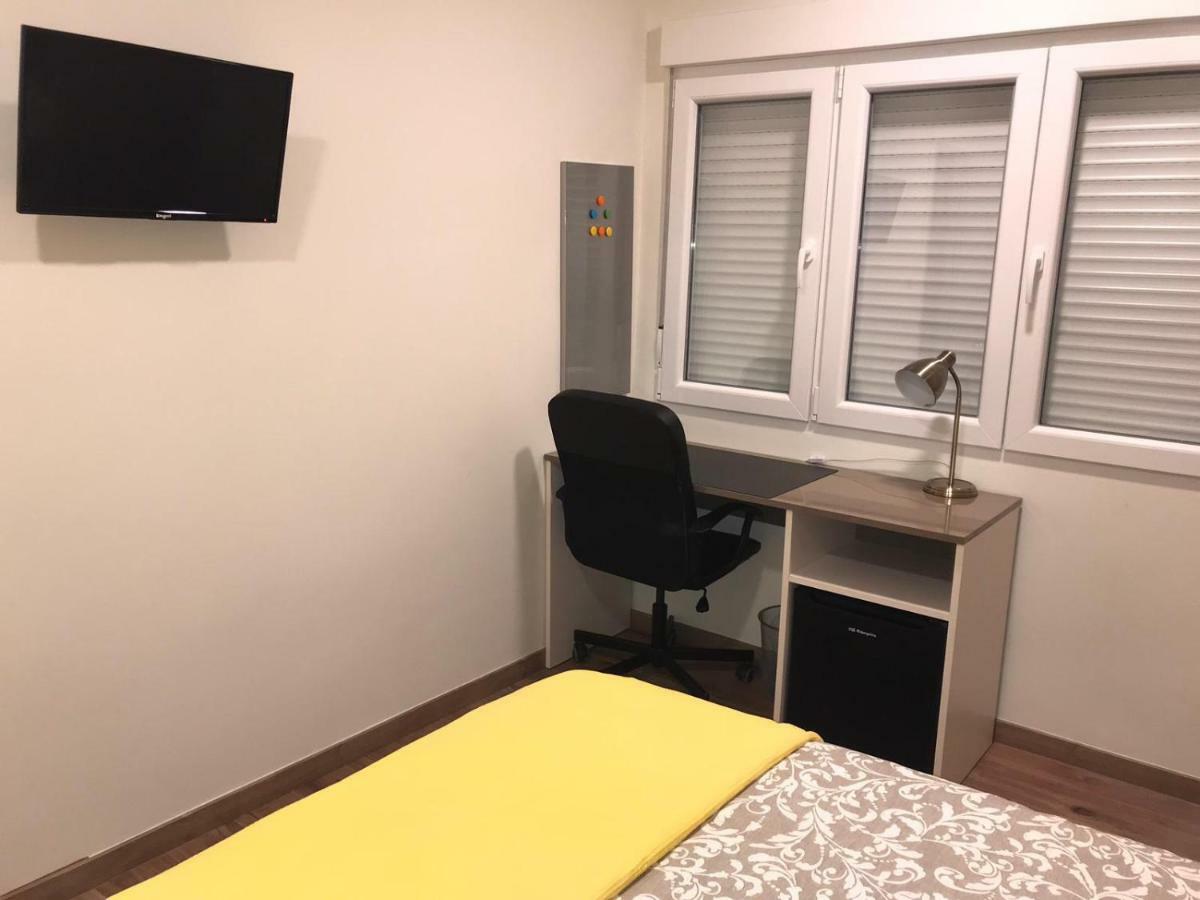 Residencia Compostela 2 Bed & Breakfast Santiago de Compostela Eksteriør bilde