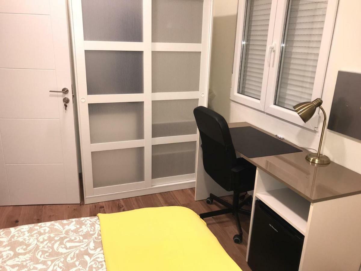 Residencia Compostela 2 Bed & Breakfast Santiago de Compostela Eksteriør bilde